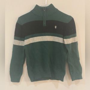 Izod green & black sweater
